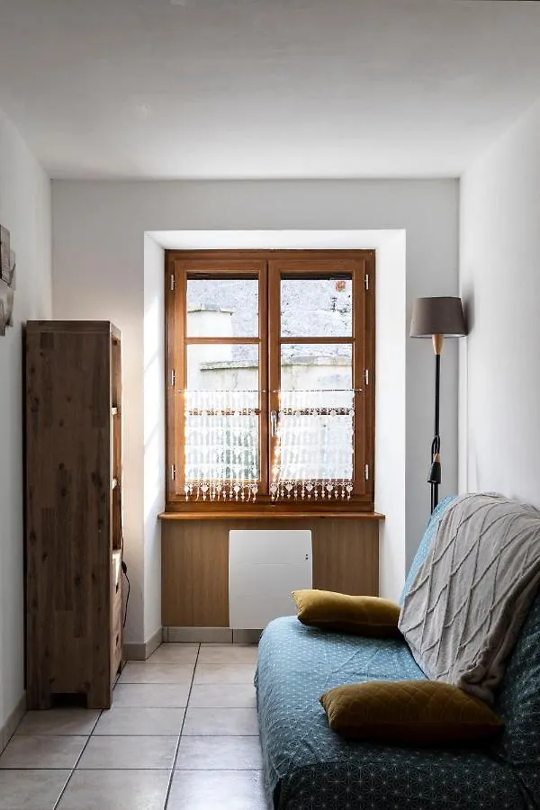 Gite Calme Bazus-Aure 0*,  フランス